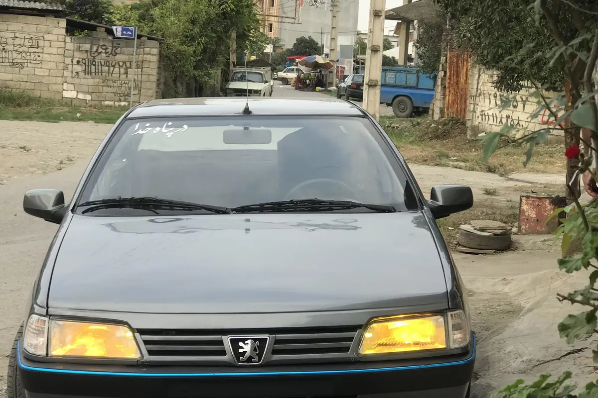 پژو،  405