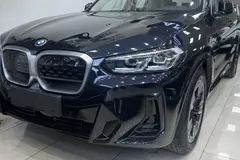 ب ام و، iX3