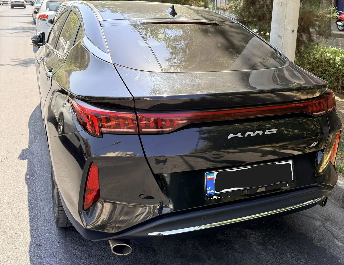 کی ام سی،  J7