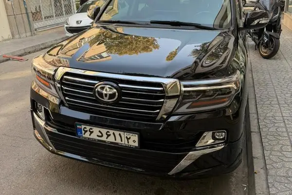 تویوتا، لندکروز چهار در