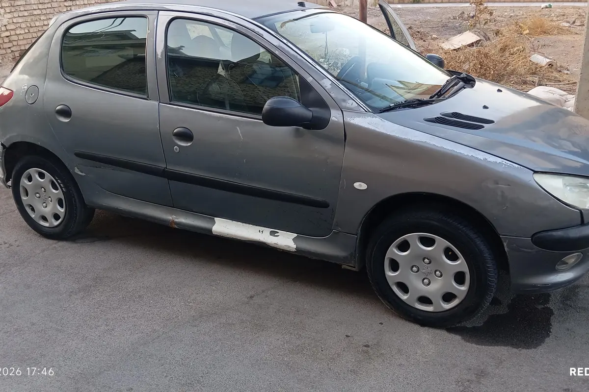 پژو،  206