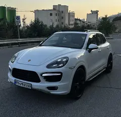 پورشه، کاین