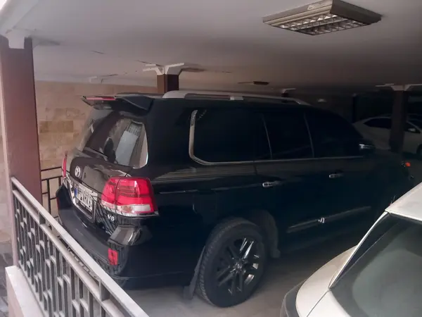 تویوتا، لندکروز چهار در