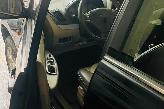 ام وی ام،  X33