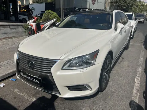 لکسوس، LS