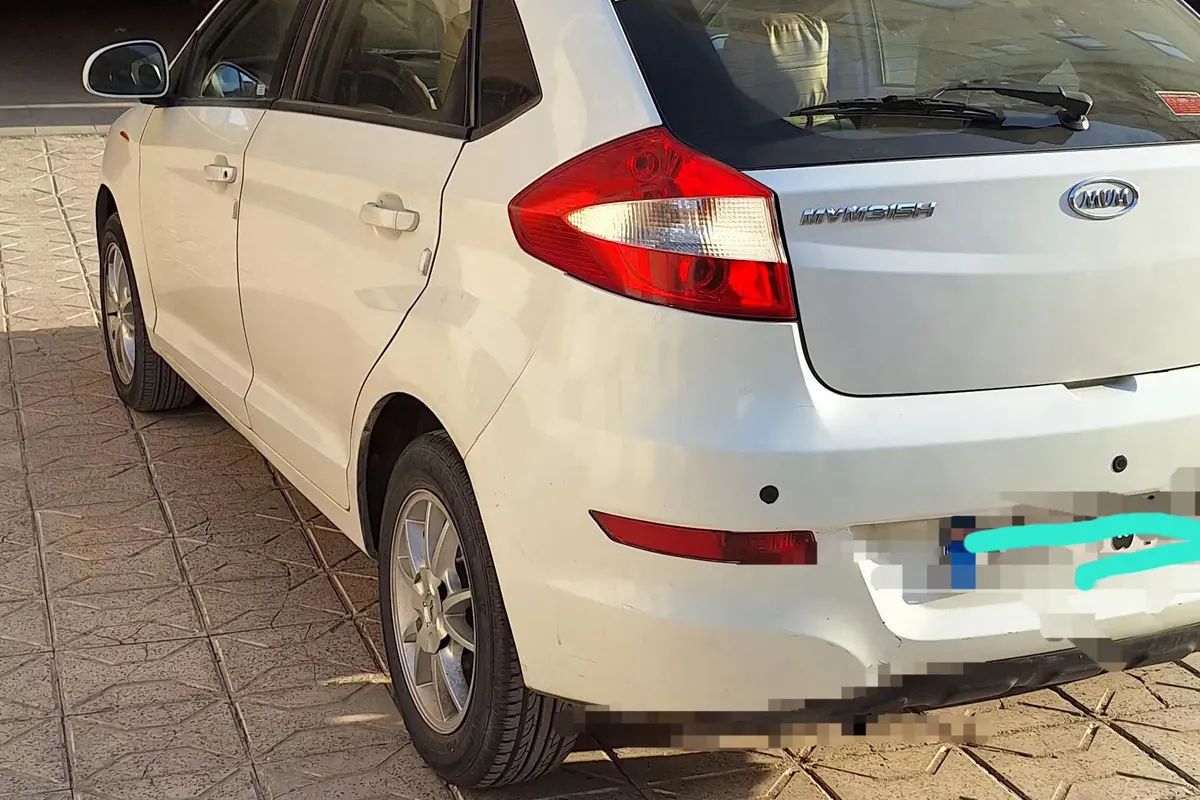 ام وی ام،  315هاچ بک