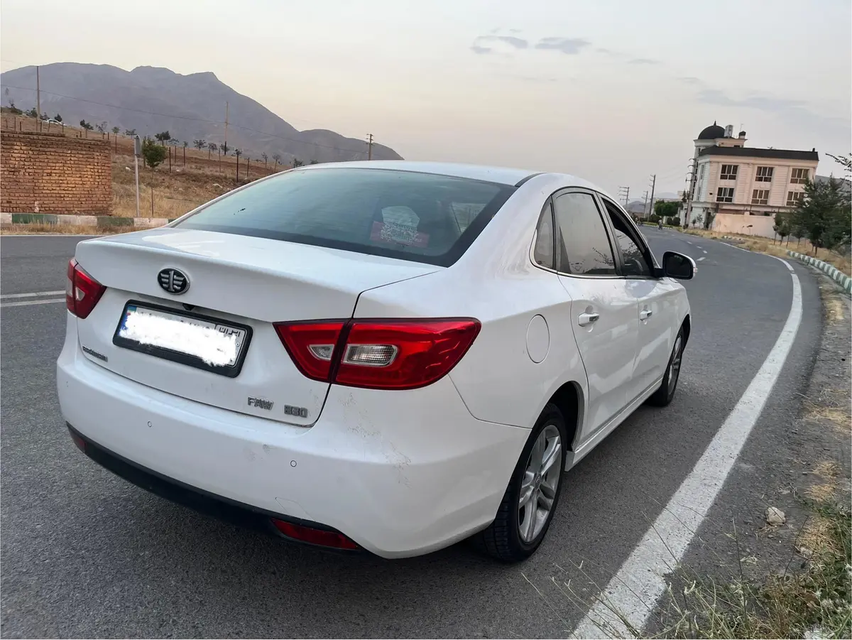 بسترن،  B30