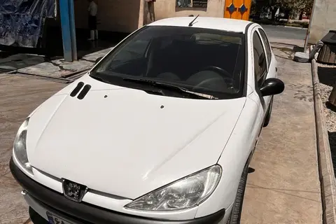 پژو، 206