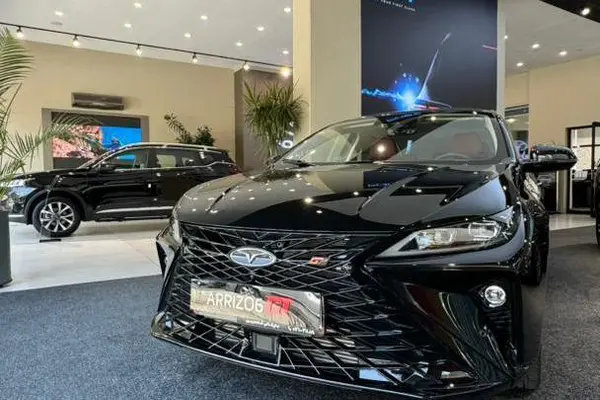 فونیکس  آریزو 6 جی تی (Z6 GT)