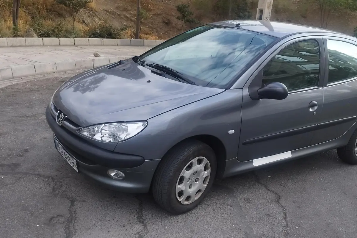 پژو،  206