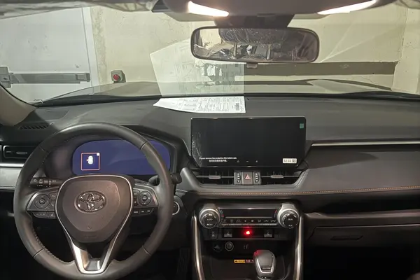 تویوتا، راوفور هیبرید