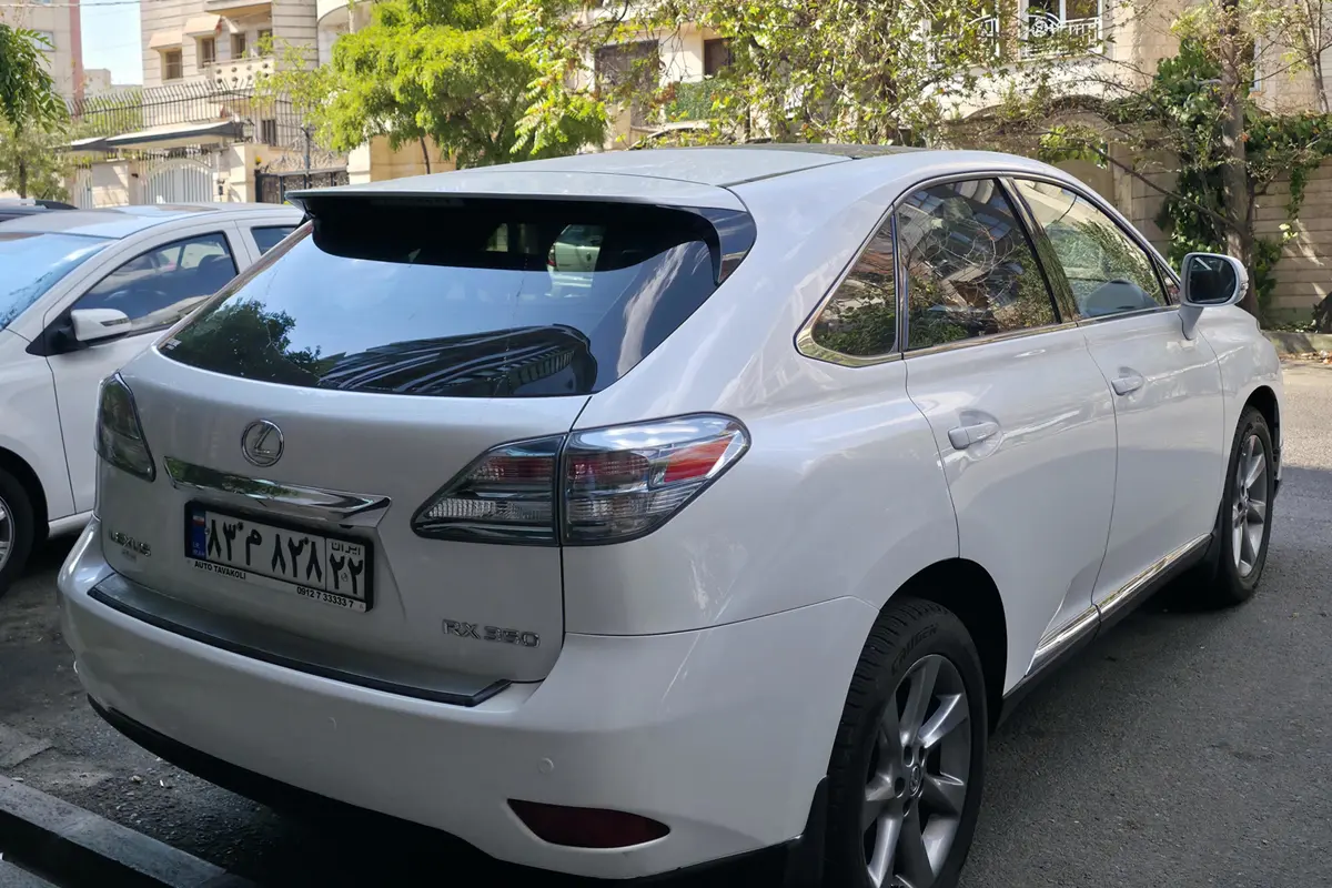 لکسوس،  RX