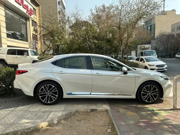 تویوتا، کمری هیبرید