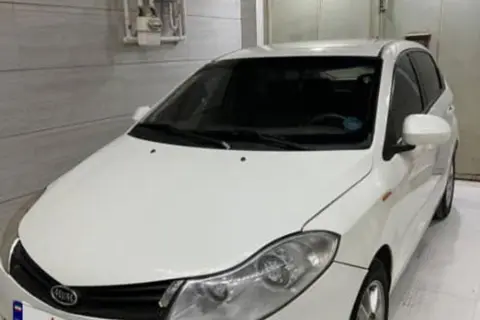 ام وی ام، 315هاچ بک