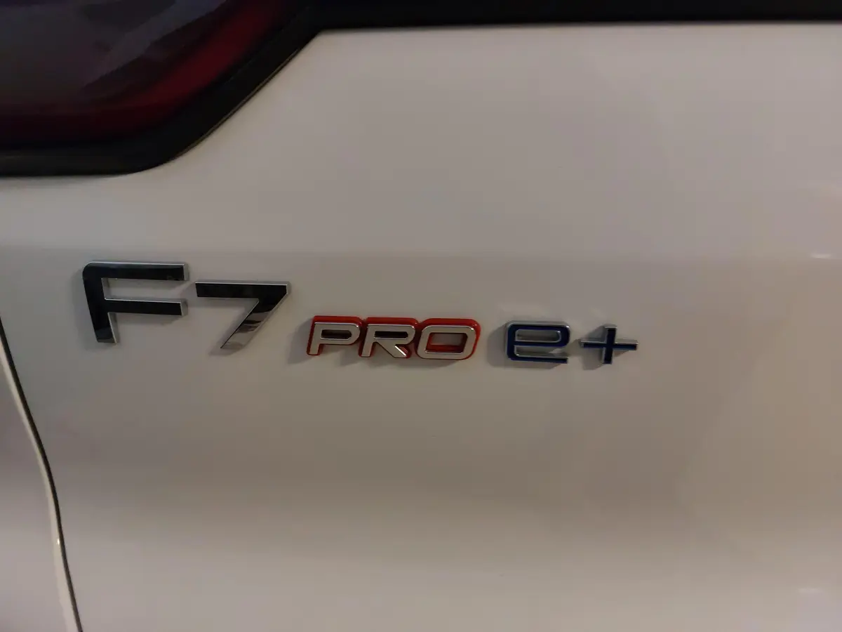 فونیکس،  تیگو 7 پرو هیبرید (F7)