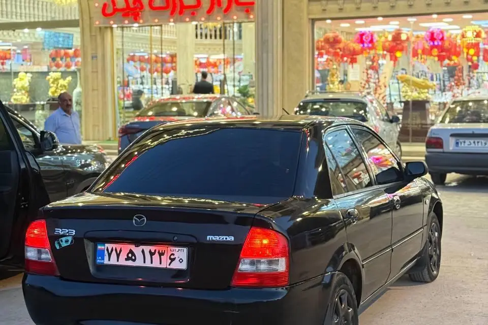 مزدا،  323
