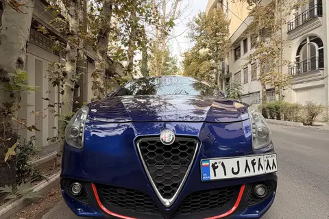 آلفارومئو، جولیتا