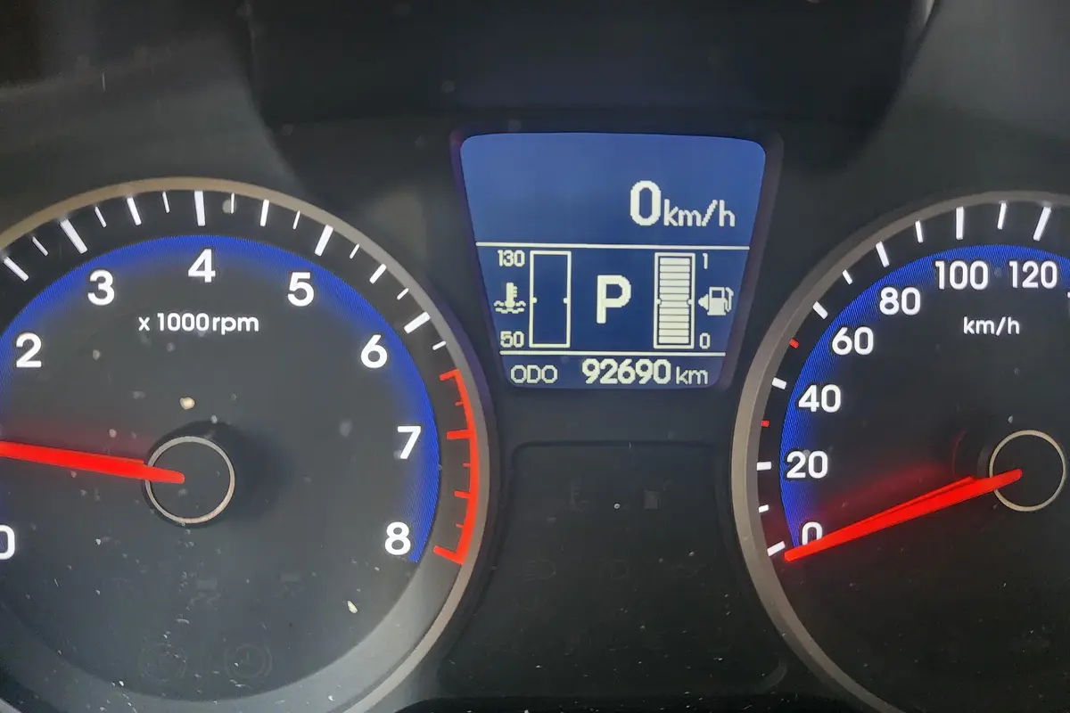 هیوندای،  i20