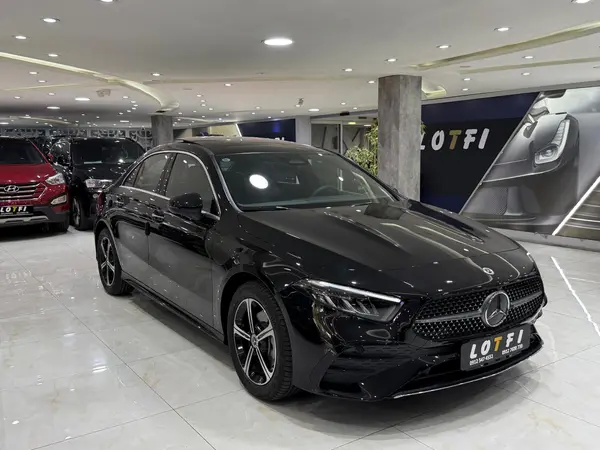 بنز، کلاس A سدان