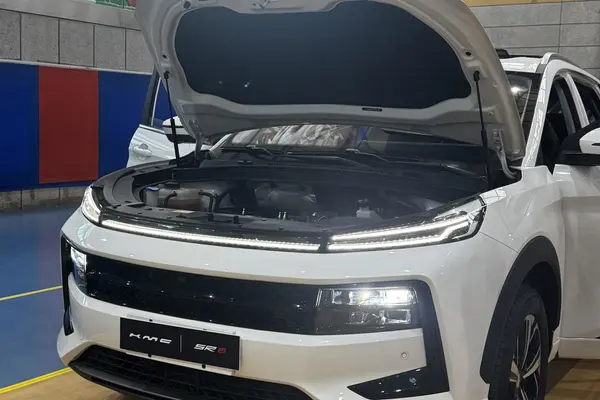 کی ام سی، SR6