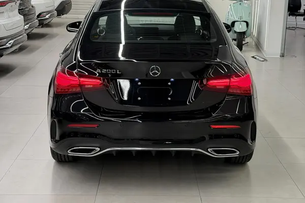 بنز، کلاس A سدان