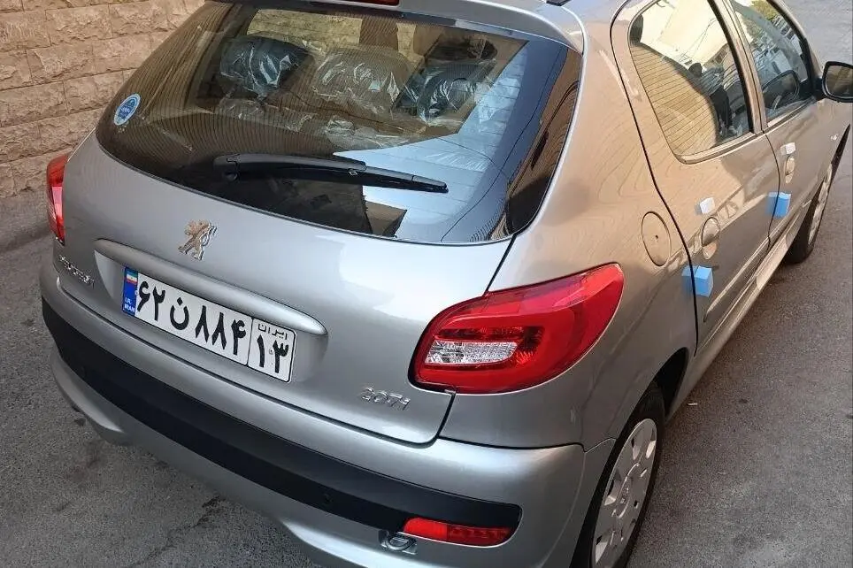 پژو،  207