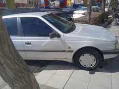 پژو، 405