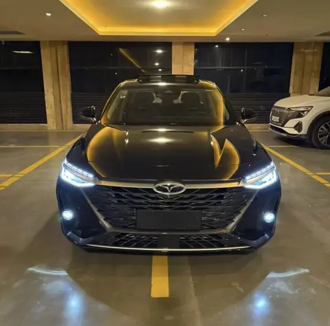فونیکس، آریزو 8 (Z8)