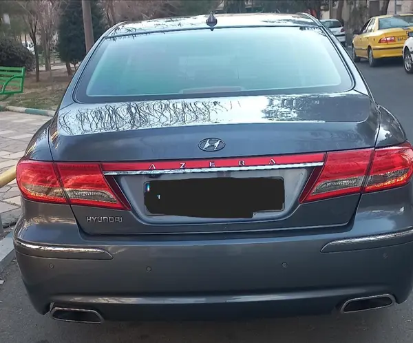 هیوندای، آزرا (گرنجور)