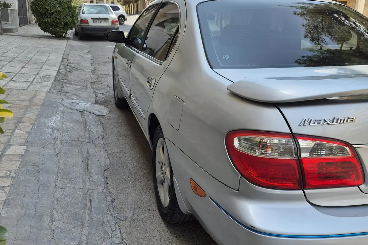 نیسان،  ماکسیما