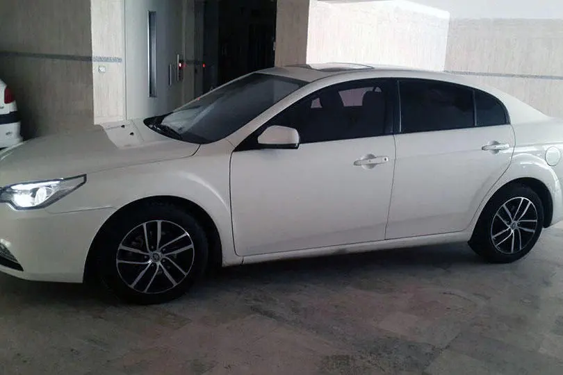 بسترن،  B50F