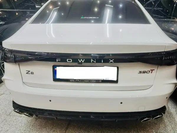 فونیکس، آریزو 8 (Z8)