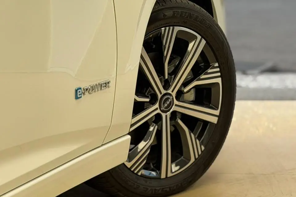 نیسان  سیلفی e-POWER مونتاژ