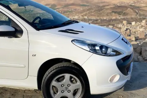 پژو، 207