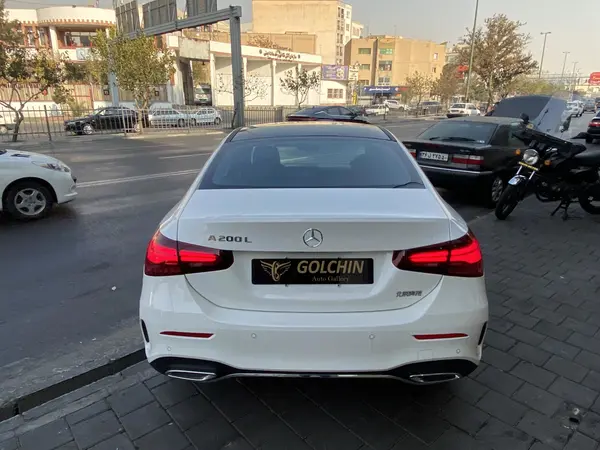 بنز، کلاس A سدان