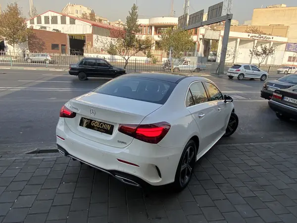 بنز، کلاس A سدان