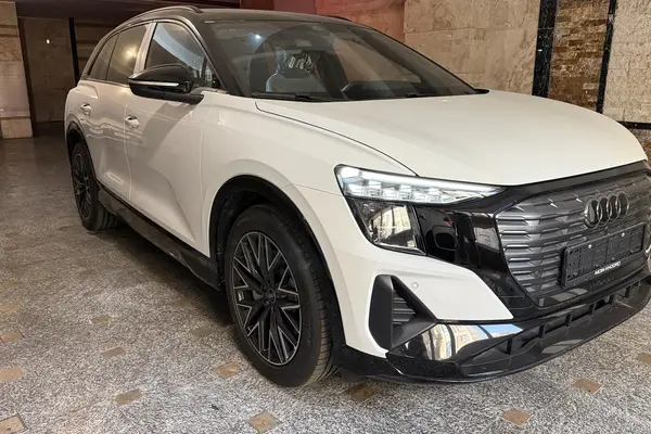 آئودی  Q5 e-tron