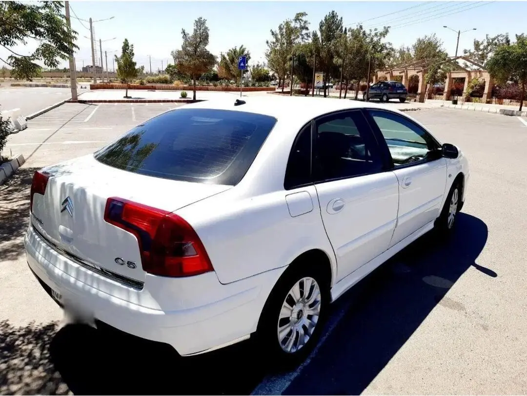 سیتروئن،  C5
