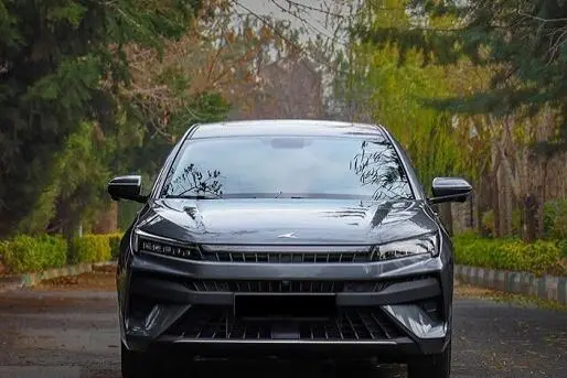 کی ام سی،  J7
