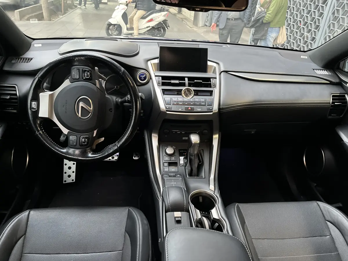 لکسوس،  NX هیبرید