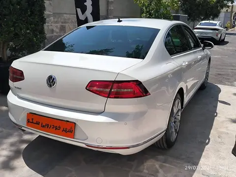 فولکس، پاسات