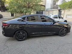 کی ام سی، J7