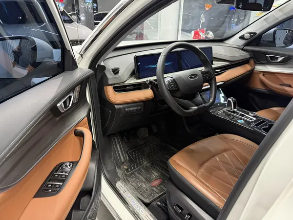 فونیکس، تیگو 8 پرو هیبرید (F8 PRO PHEV)