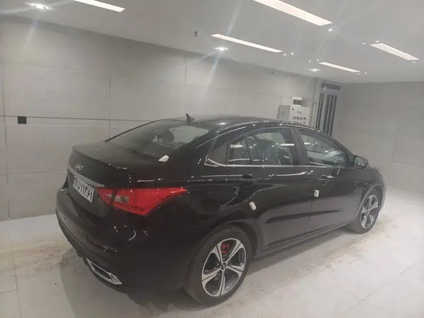 چری، آریزو 5T اسپرت FL