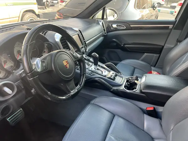 پورشه، کاین