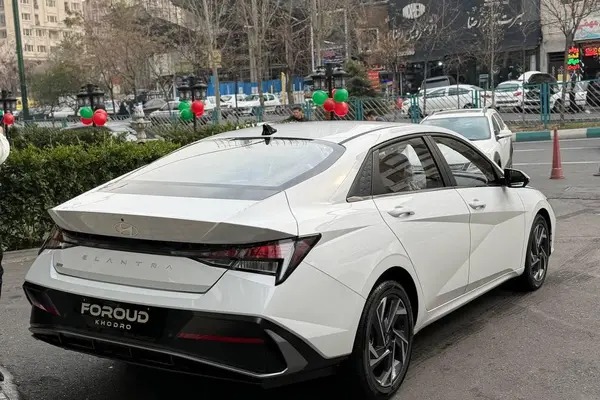 هیوندای، النترا