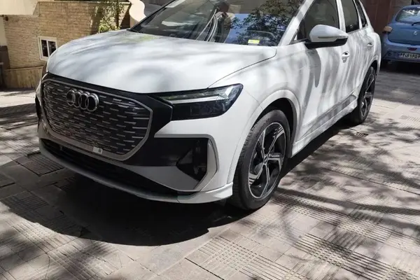 آئودی  Q4 e-tron