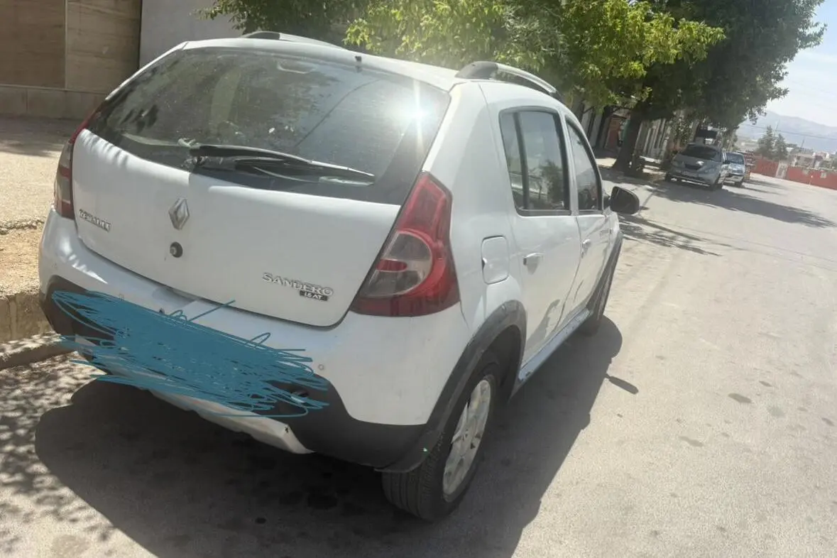 رنو،  ساندرو