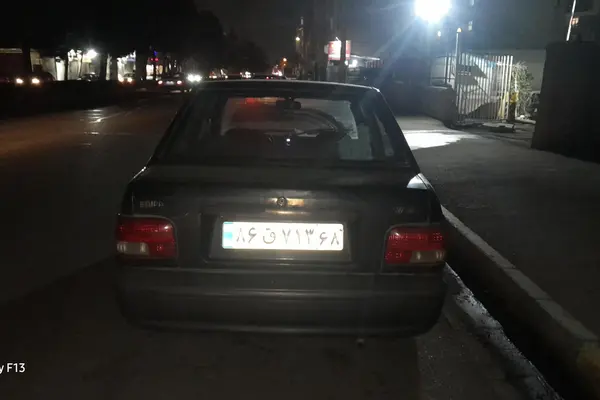 پراید، صندوق دار