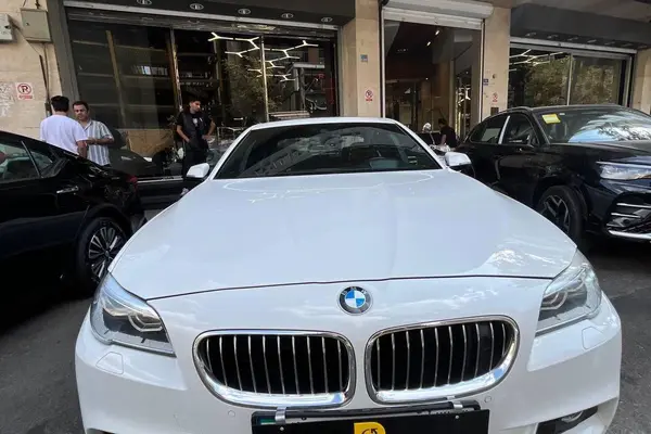 ب ام و، سری 5 سدان